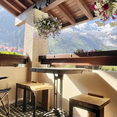 Apartment Breverly Hills Overlooking Spectacular Mont-blanc