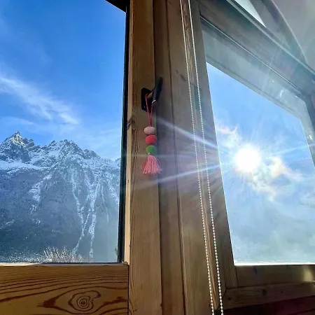 Breverly Hills Overlooking Spectacular Mont-blanc Chamonix